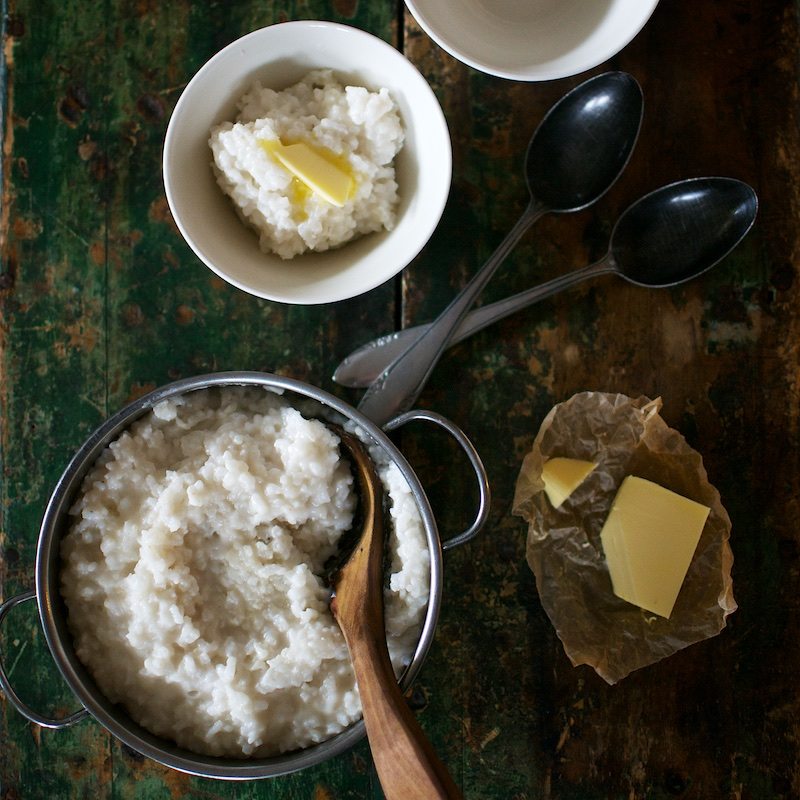 Maidoton ja täyteläinen riisipuuro | Ota gluteeniton resepti talteen!